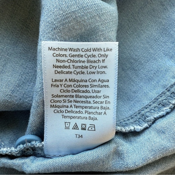 Sleeveless Blue Denim Top size medium 8/10 100% lyocell - Picture 7 of 7